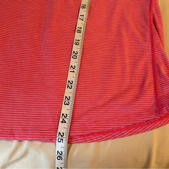 Under Armour RUN Half Zip Lightweight Pullover Women S Pink White Stripe Workout - Picture 9 of 10